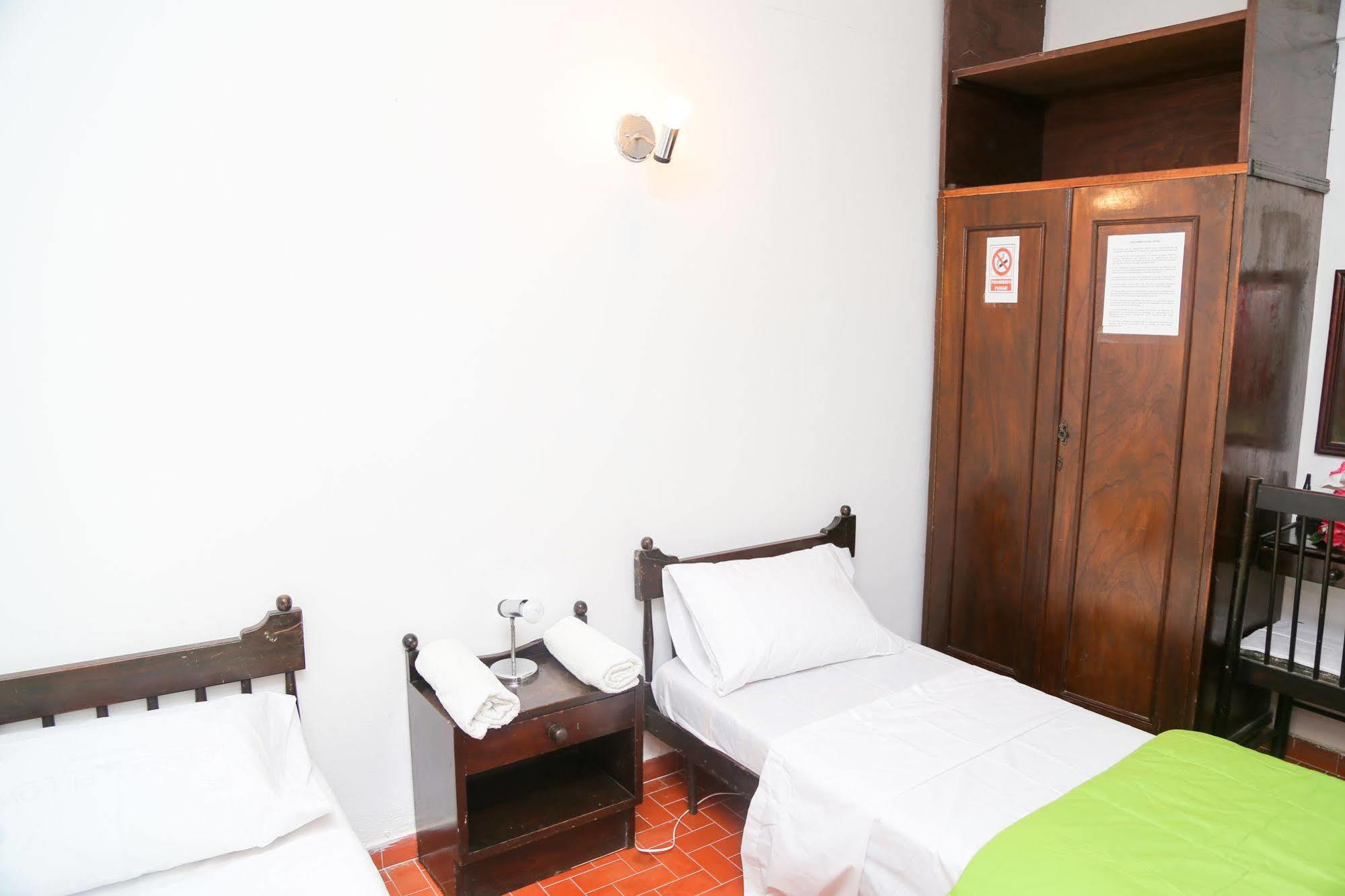 Costanera Hostel Asunción Eksteriør bilde