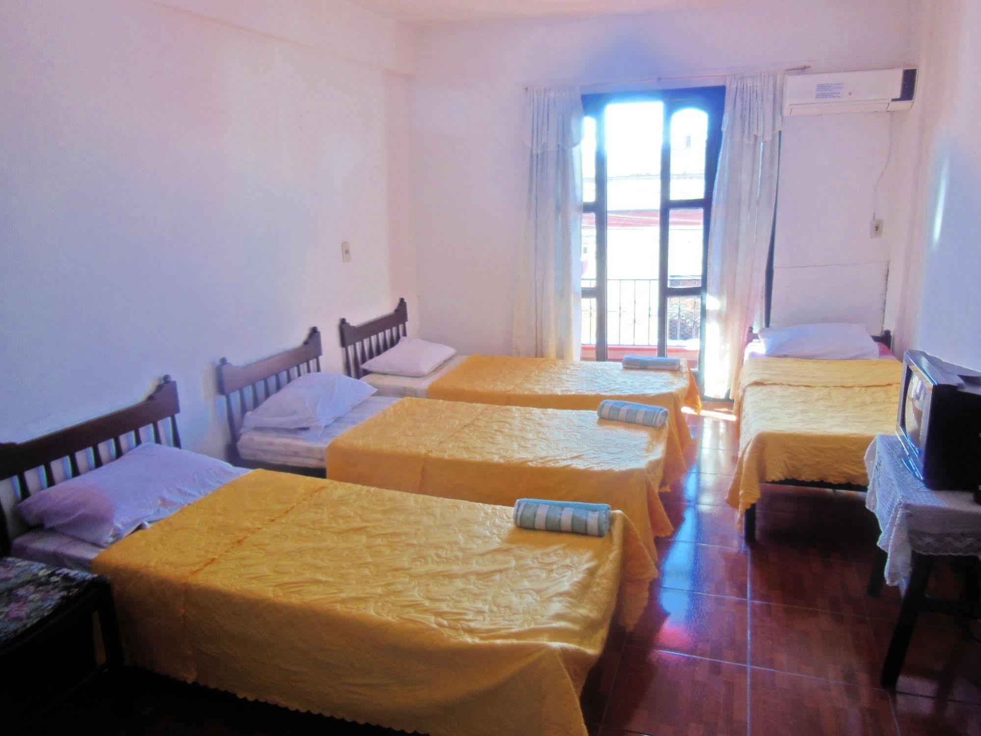 Costanera Hostel Asunción Eksteriør bilde