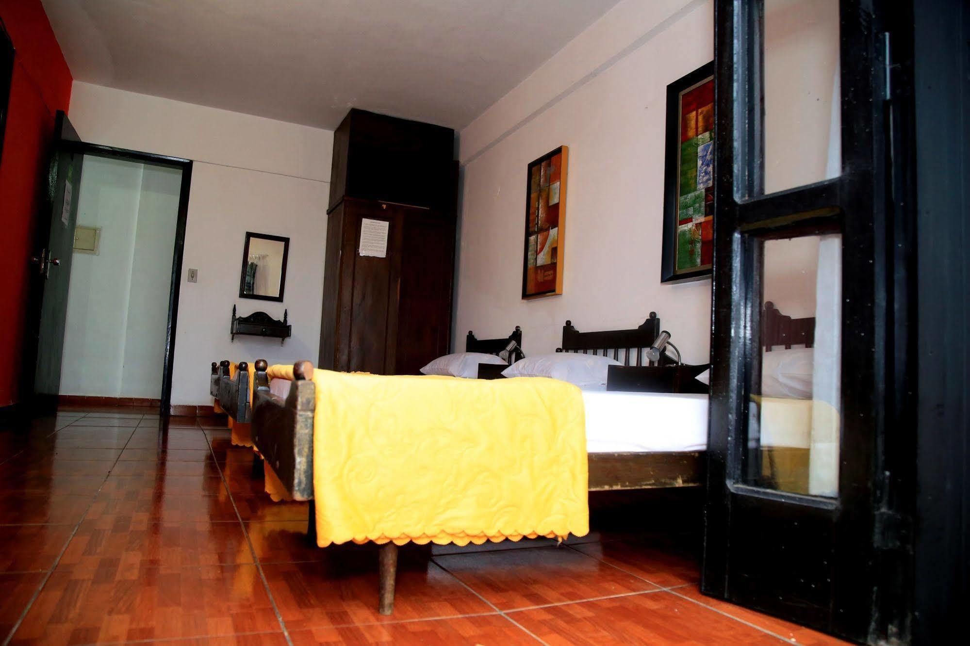 Costanera Hostel Asunción Eksteriør bilde