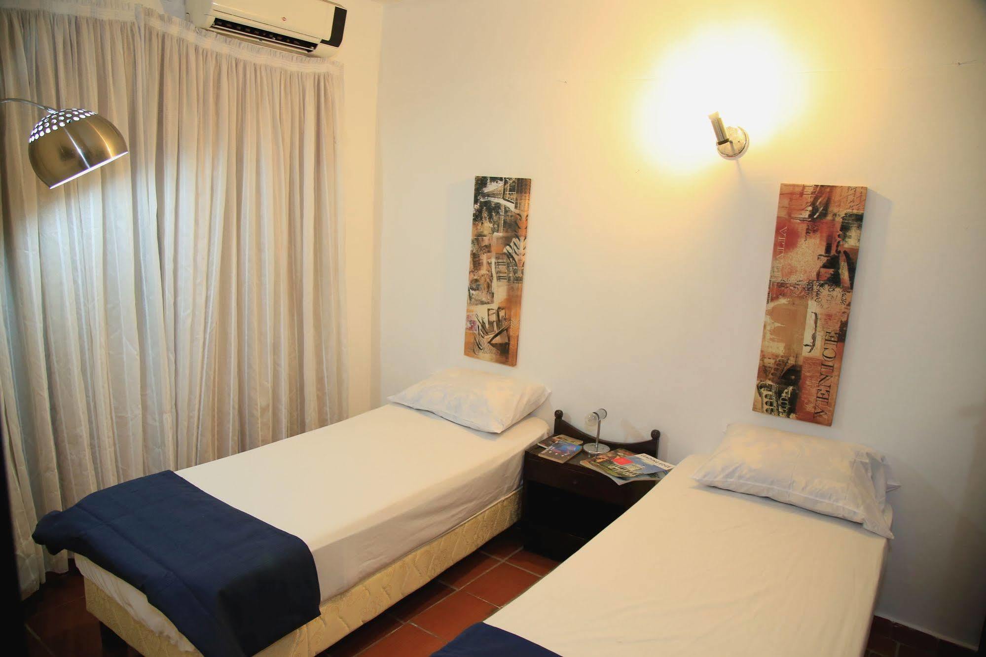 Costanera Hostel Asunción Eksteriør bilde